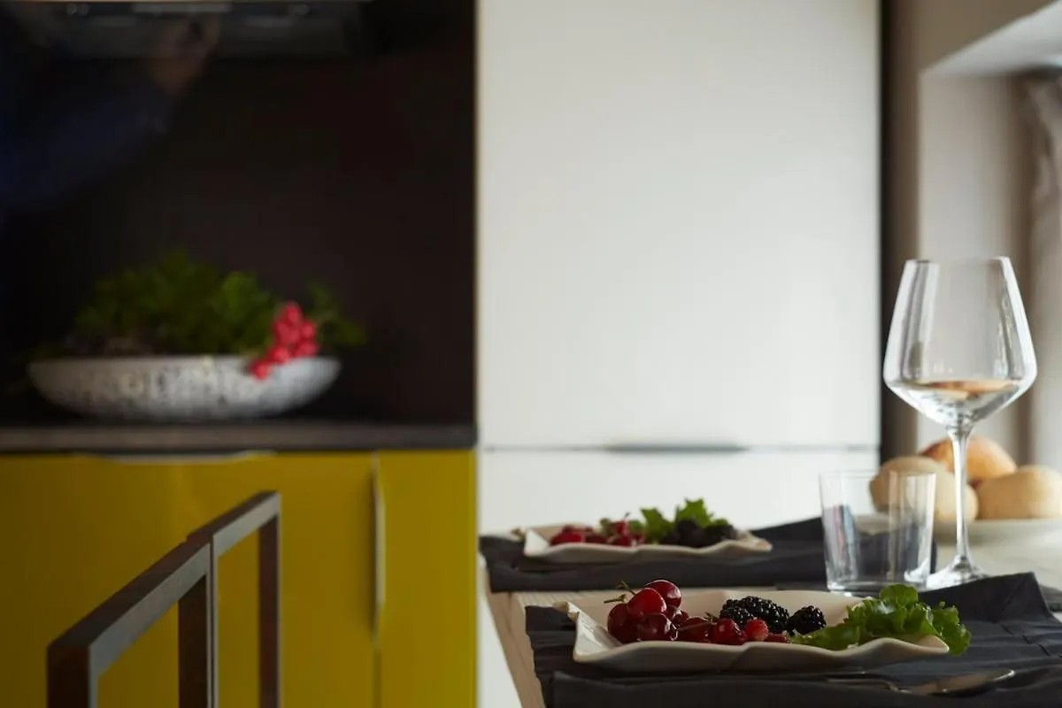 Apartment Design Mediolan 0*,
